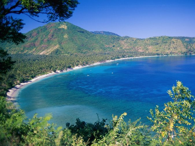 Остров Бали Индонезия от САН-ТУР