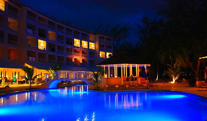 Фото отеля Almond Casuarina Beach Resort 4* - отдых на Барбадосе от Сан-тур