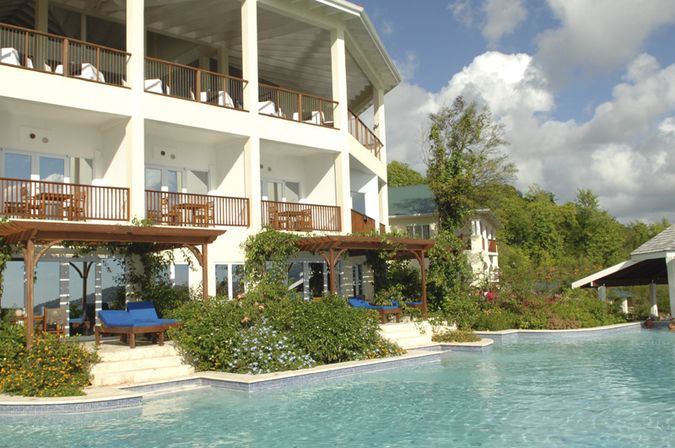   Calabash Cove Resort Spa 5*  