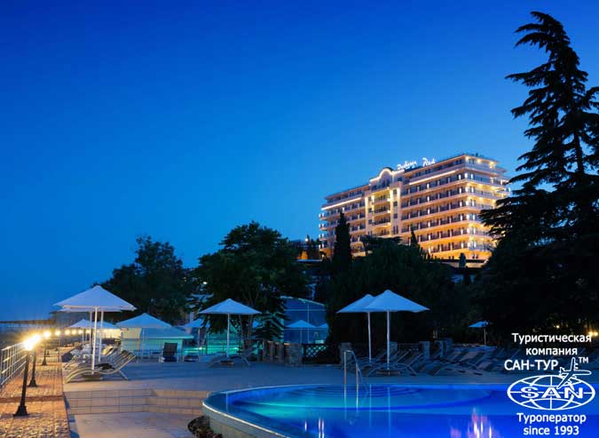   Riviera Sunrise Resort SPA Alushta 4*