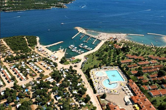 Нудистский отель FKK VALALTA BUNGALOWS APARTMENTS 4* - отдых в Хорватии от САН-ТУР
