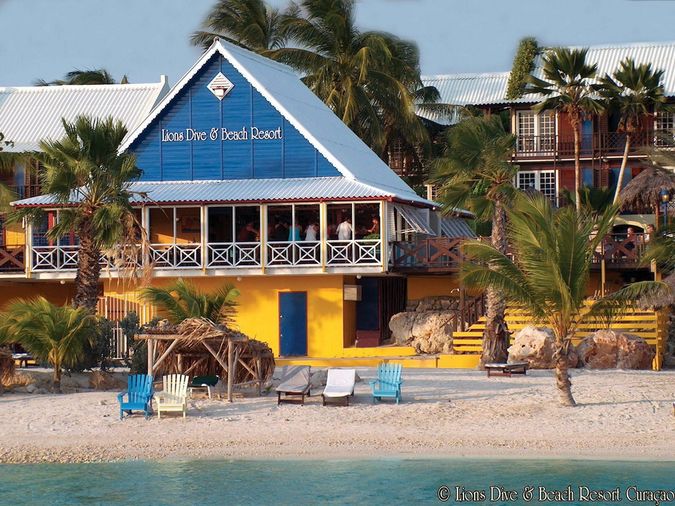 Фото отеля Lions Dive Beach Resort Curacao 5*