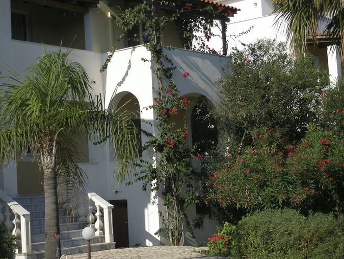 Нудистский NATURIST PANORAMA HOTEL 2* - отдых в Греции от САН-ТУР