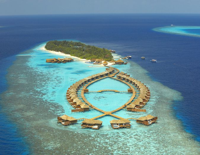 Отель LILY BEACH RESORT SPA AT HUVAHENDHOO, MALDIVES 5* Отдых на Мальдивских островах - САН-ТУР