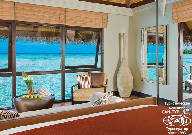 Отель Four Seasons Resort Maldives At Kuda Huraa 5* Sunrise Water Bungalow