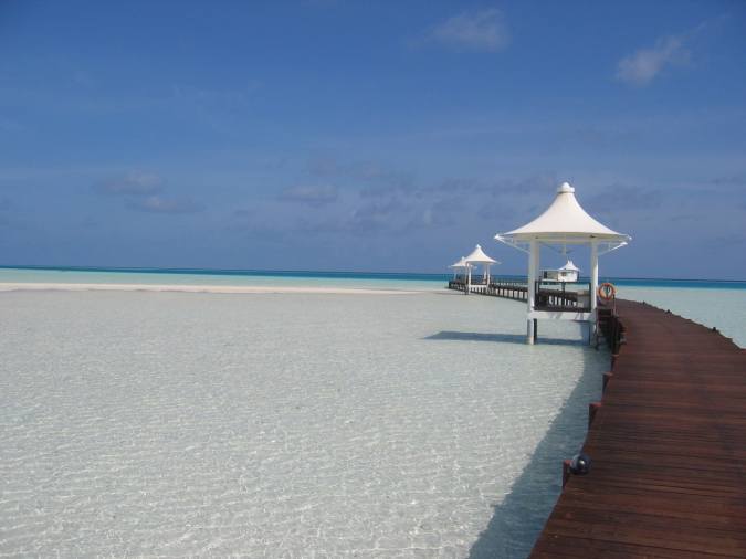 Туры на Мальдивские острова  CHAAYA LAGOON HAKURAA HURAA HOTEL 4*
