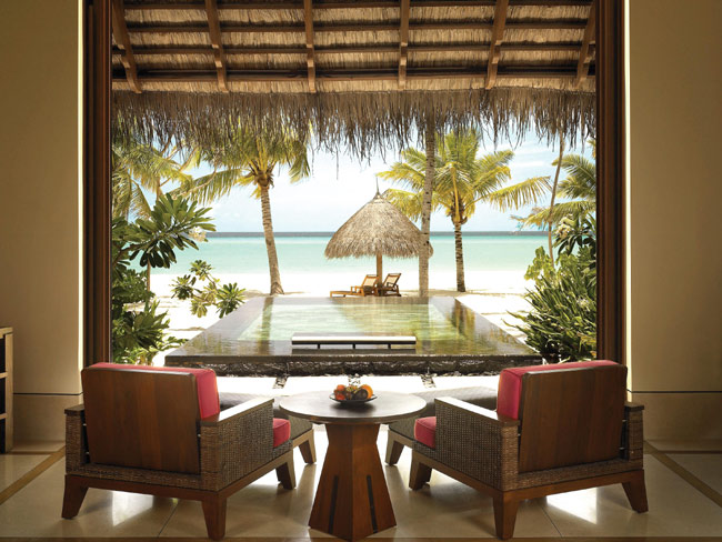 ONE AND ONLY REETHI RAH 6* - BEACH VILLA WITH POOL