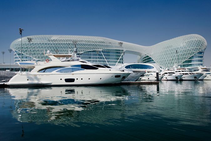 THE YAS HOTEL 5*