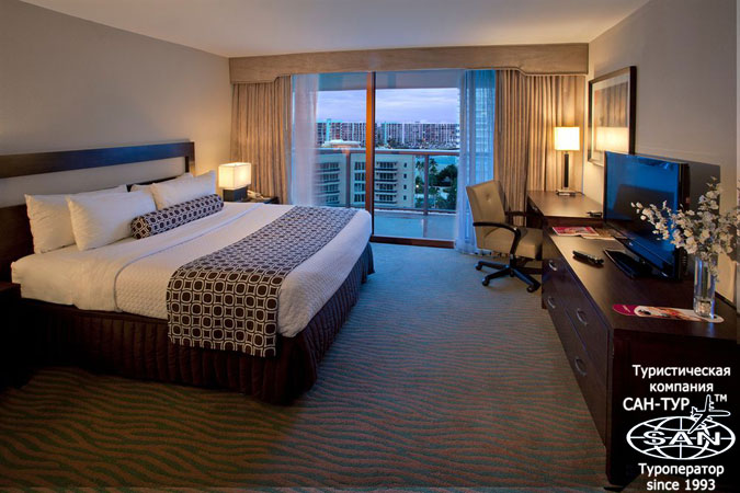 Фото отеля Crowne Plaza Hollywood Beach Resort 4* США