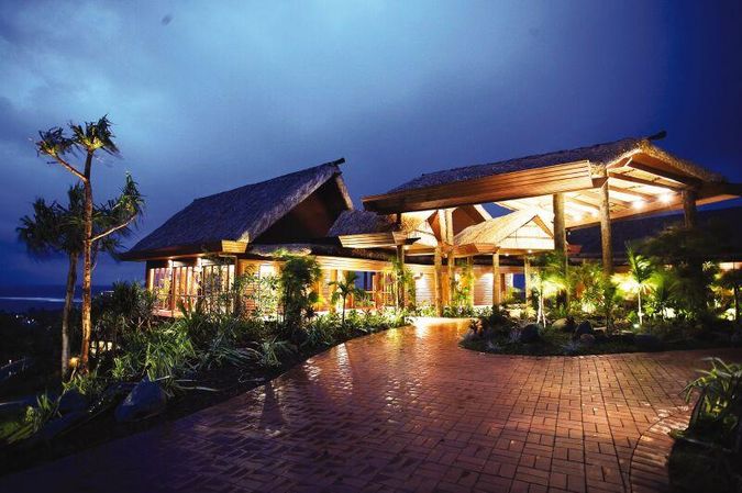 Фото отеля Outrigger Fiji Beach Resort 5*